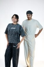 RAVE // SAND-BEIGE RELAXED TEE - Image 3